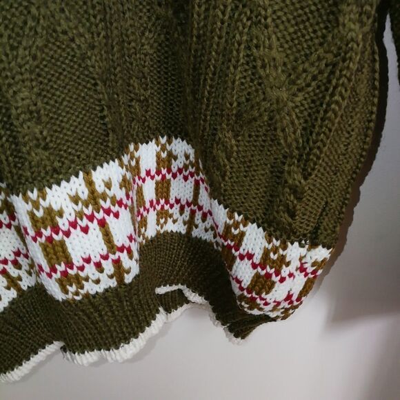 VINTAGE Fair Isles Green V Neck Cable Chunky Knitted Wool Sweater Size Medium - Picture 6 of 12